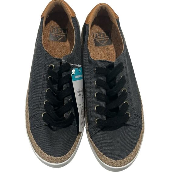 Reef Cushion sunset Black and Tan Casual sneakers NEW Size 6 Shoes - Picture 2 of 7